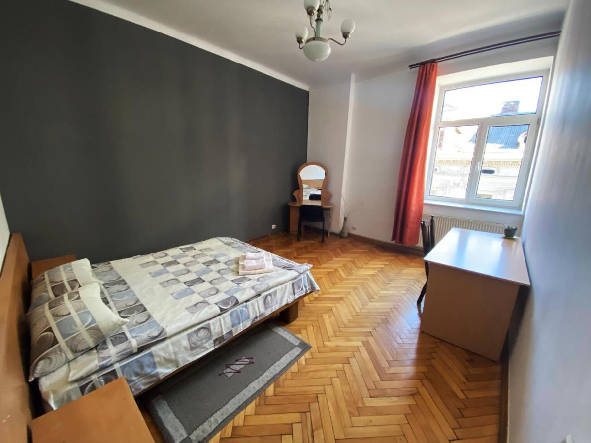 Apartment On Svobody Avenue Lviv Extérieur photo