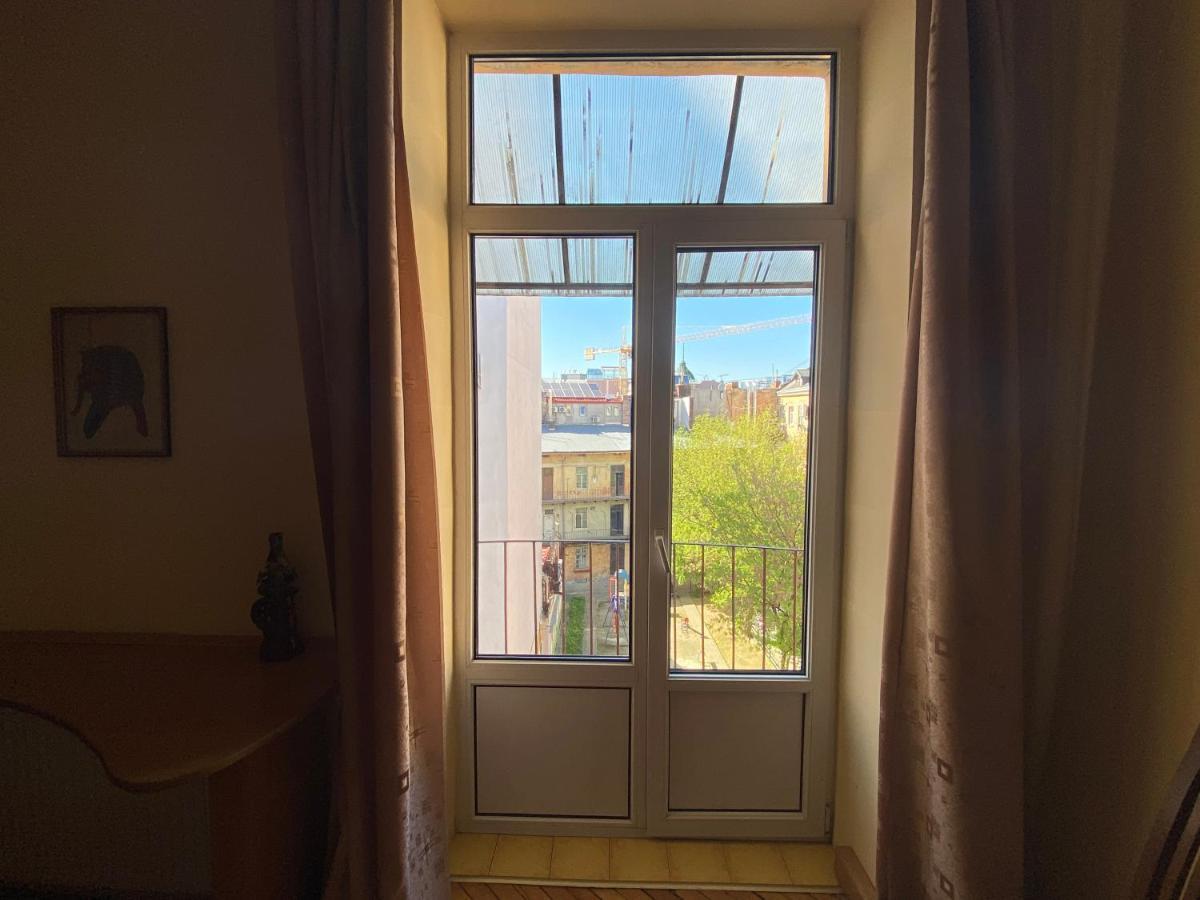 Apartment On Svobody Avenue Lviv Extérieur photo