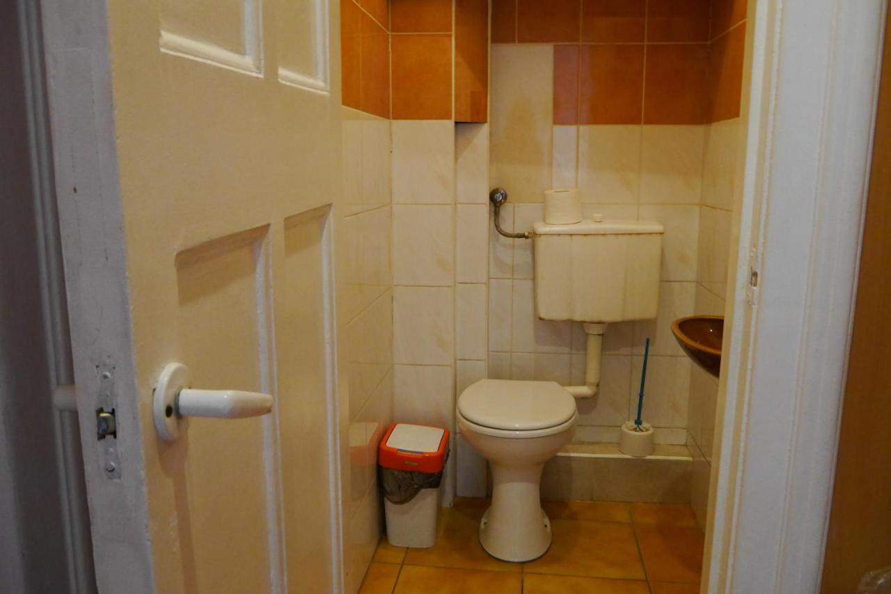 Apartment On Svobody Avenue Lviv Extérieur photo